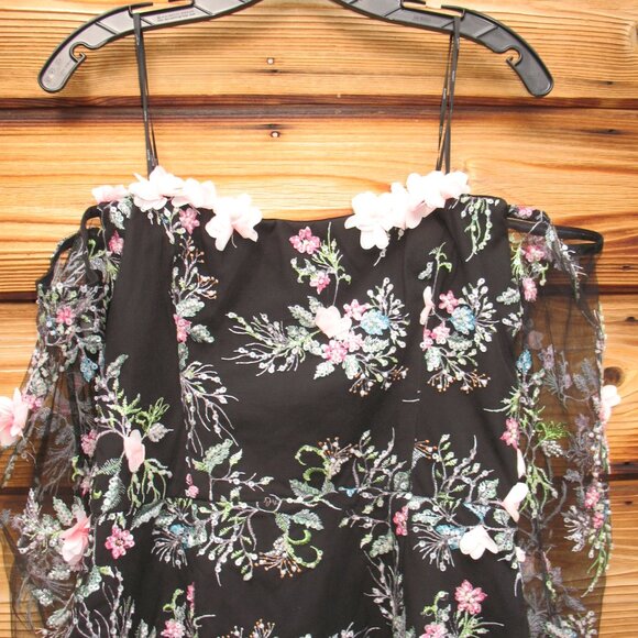 NWT Elliatt Gaia Black Floral Mini Dress Size L - Picture 7 of 15